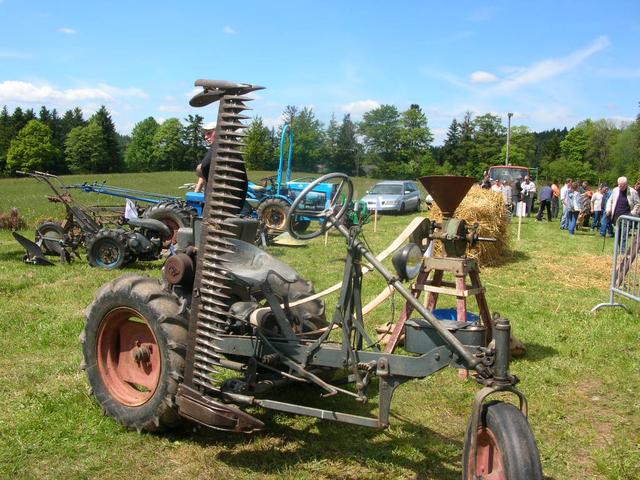 Vieux materiel agricole Samedi 102