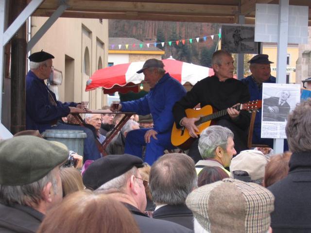 Foire aux andouilles 2006petite 079