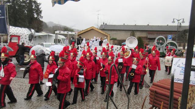 Foire des andouilles et messe sante 080