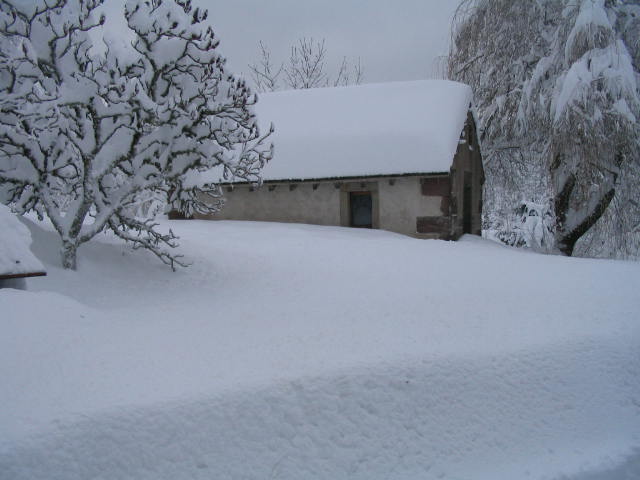 Neigedimanche 2006 011 Une chambre à four