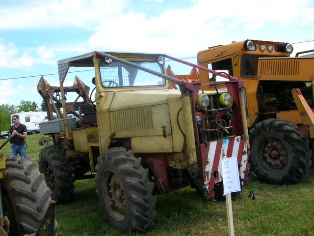 Vieux materiel agricole Samedi 076