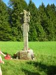 Croix du Jéranceau Avec le Pere Eveque 001