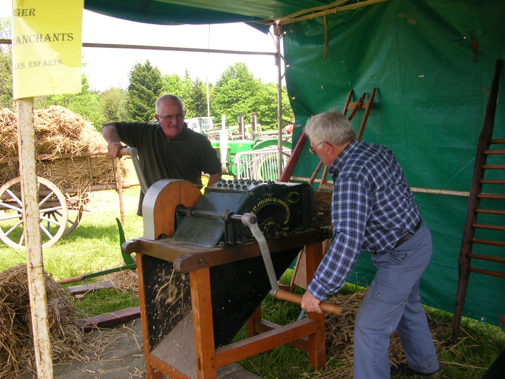 Vieux materiel dimanche 2012 041