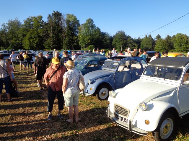 8 Marche d ete Vehicules anciens (64) (Small)