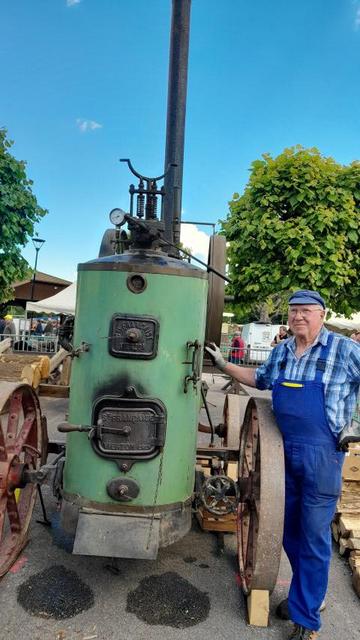 Vieux moteurs samedi mi inauguration (1) (Small)