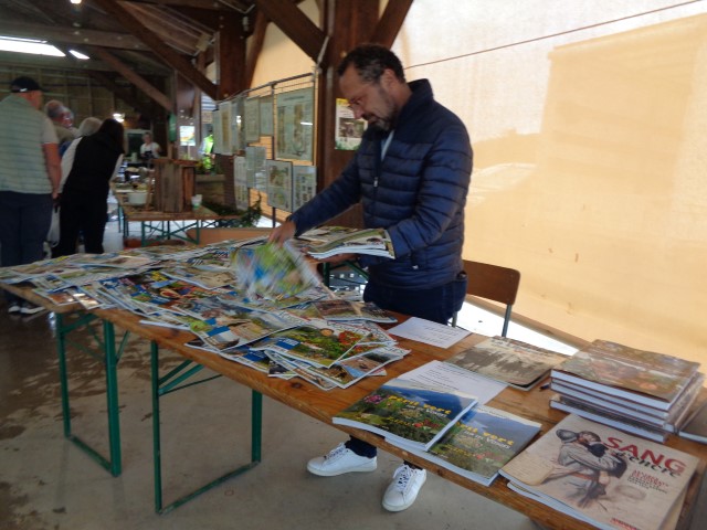 6 Marche d ete bluet plantes miel escargot (26) (Small)