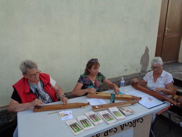 7 la fete au village (1) (Small)