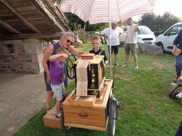 7 la fete au village (85) (Small)