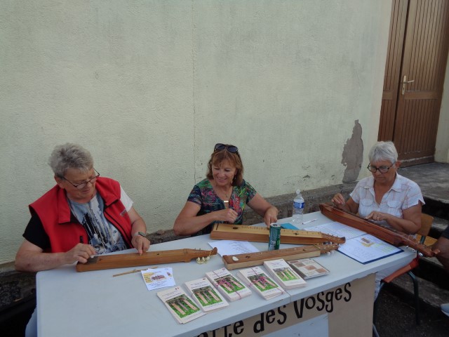 7 la fete au village (109) (Small)