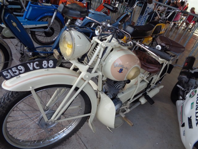 9 Vehicules anciens (57) (Small)