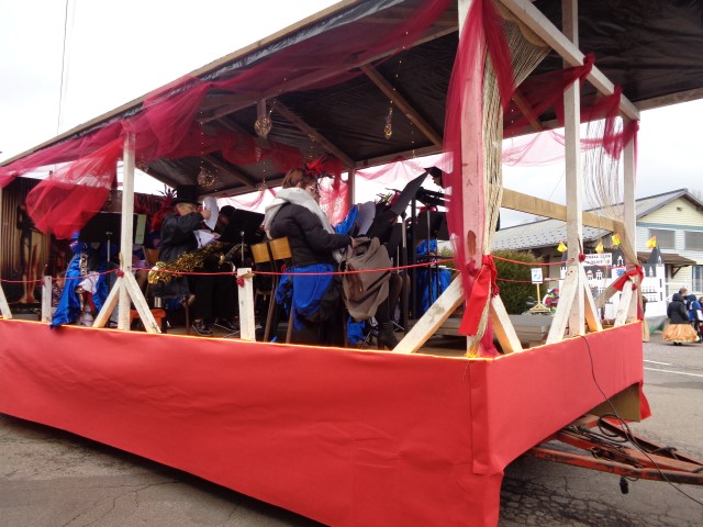 Defile Foire aux andouilles (31) (Small)