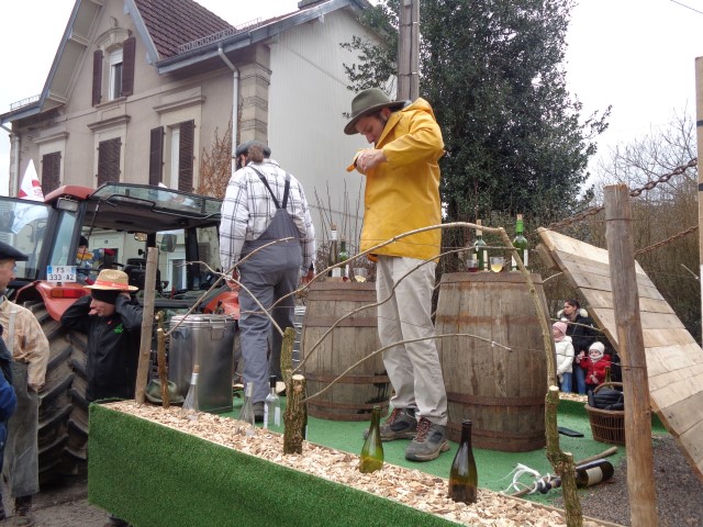 Defile Foire aux andouilles (36) (Small)