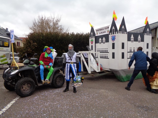 Defile Foire aux andouilles (49) (Small)