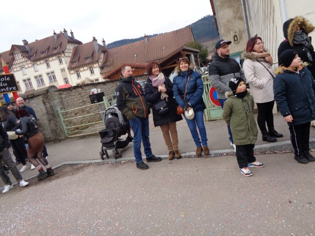 Defile Foire aux andouilles (79) (Small)