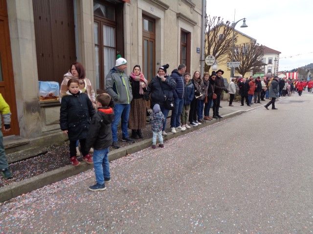 Defile Foire aux andouilles (120) (Small)