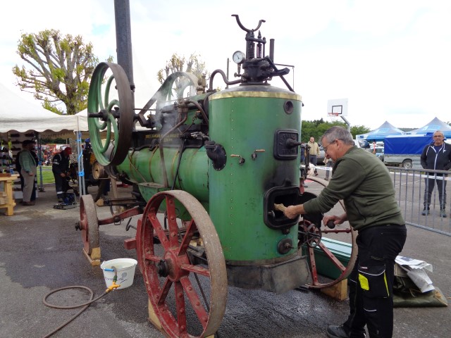 ateriel et brocante Samedi (84) (Small)