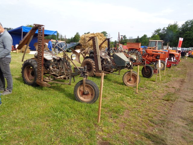 Materiel agricole dimanche matin (42) (Small)