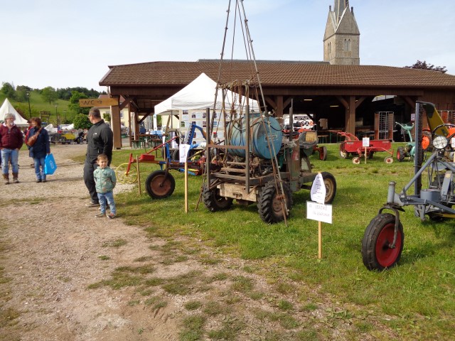 Materiel agricole dimanche matin (43) (Small)