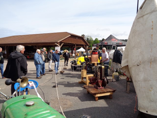 Materiel agricole dimanche matin (58) (Small)