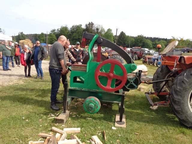 Materiel agricole dimanche matin (80) (Small)