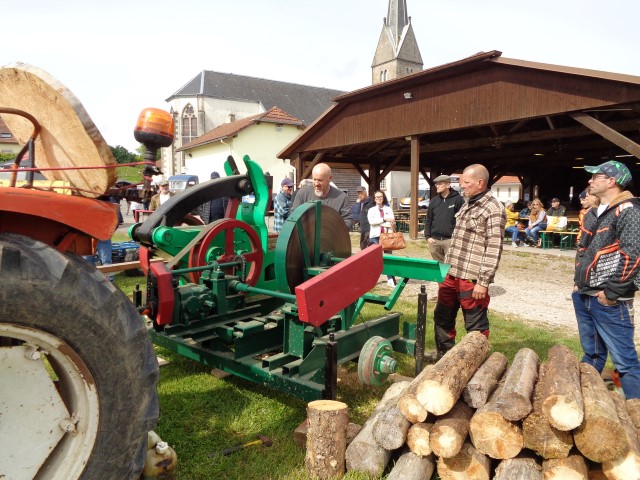 Materiel agricole dimanche matin (82) (Small)