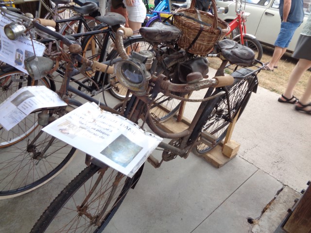4 Vehicules ancien et orgues de Barbarie (26) (Small)